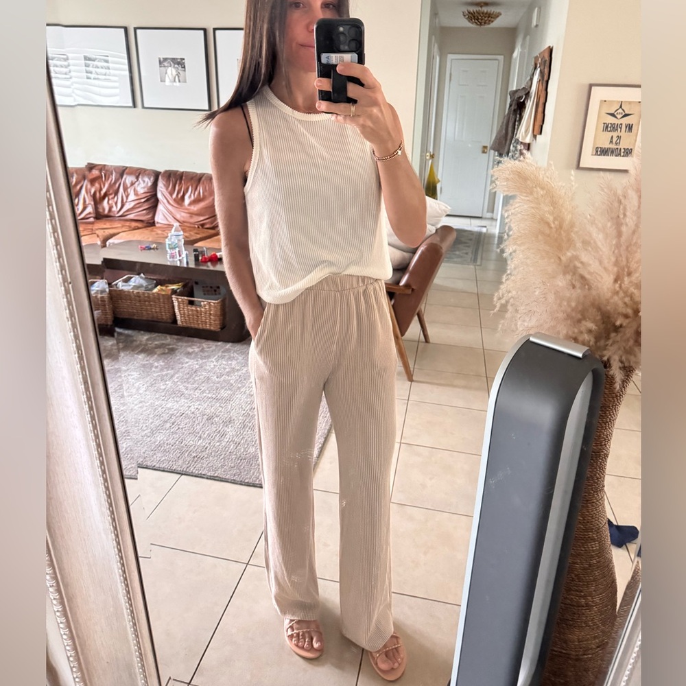 Dress up ribbed wide leg pant set fits size small